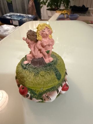 Cajita cerámica Adán y Eva