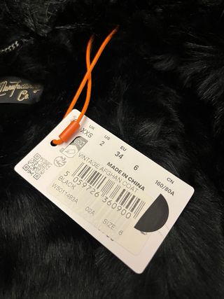 Cappotto Superdry nero con pelliccia