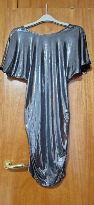 Vestido Boss plateado fiesta