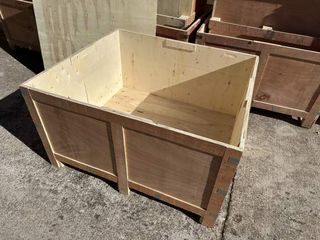 PALET BOX  CON TAPA 125X110X74 CM