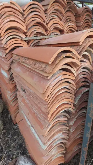 Tejas árabes de barro