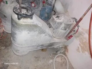 Máquina pulidora de suelos industrial