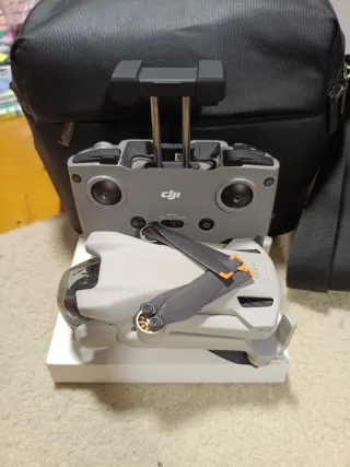 Dron DJI Mini 3 Gris