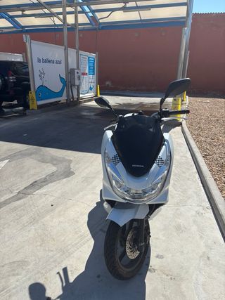 Honda PCX 125 Blanca 2015