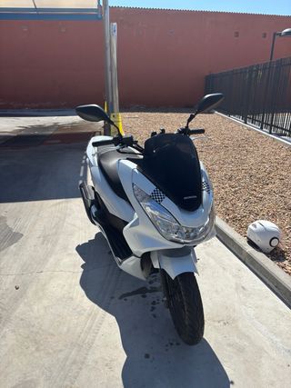 Honda PCX 125 Blanca 2015