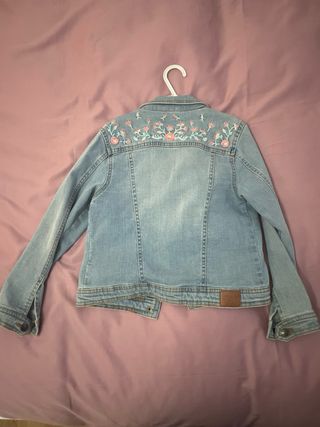 Cazadora vaquera niña flores 6-7 años