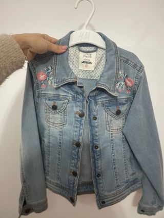 Cazadora vaquera niña flores 6-7 años