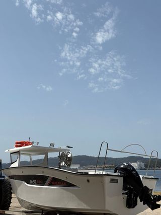 Barco 6,90m recreo/pesca