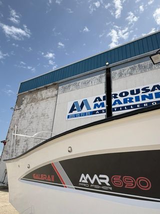 Barco 6,90m recreo/pesca