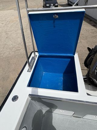 Barco 6,90m recreo/pesca