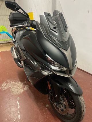 Kymco Xciting 400 Scooter