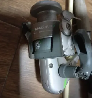 Carrete de pesca M40.F.1