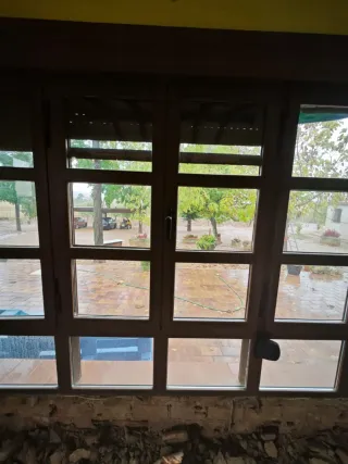 Ventanal madera 4m x 2m Precio algo negociable