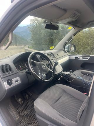 Volkswagen Multivan camper california 7 plazas