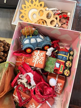 Árbol de Navidad de Ikea y adornos  navideños