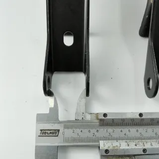 Soportes Faros largo alcance Ford Fiesta mk1 mk2