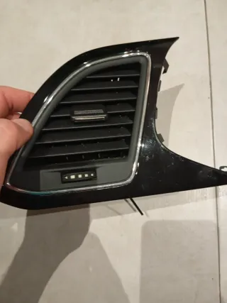 Aireador Izquierdo Seat León MK3 5F