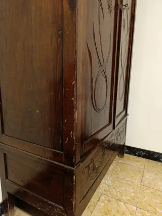Armario Antiguo Madera Tallada