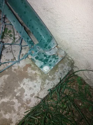 Vallas y cercos metálicos