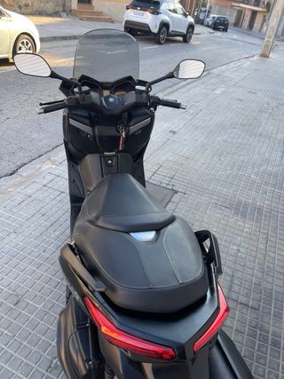 Yamaha XMax 400