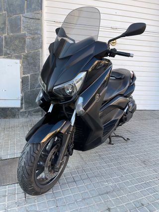 Yamaha XMax 400