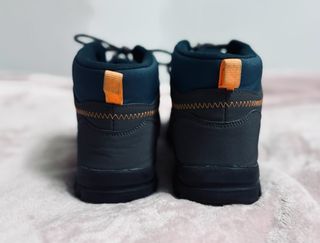 Botas de moto o montaña impermeables