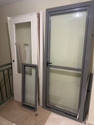 Puerta de aluminio con cristal