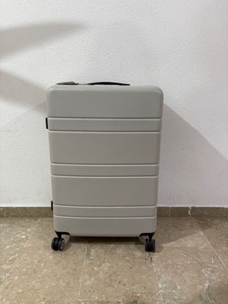Maleta de viaje gris
