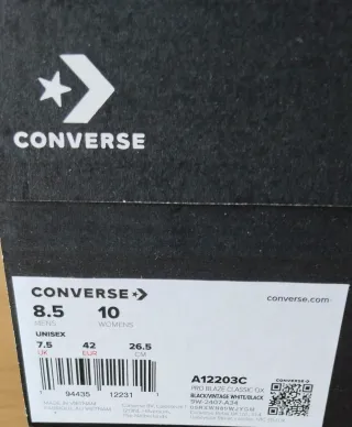 Talla 42 Converse Piel Negra y Blanca