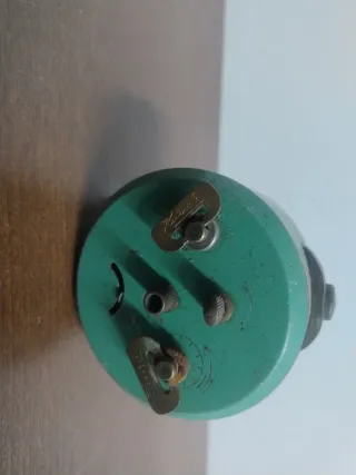 Antiguo reloj despertador de cuerda