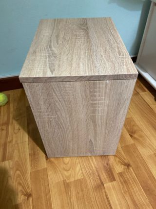 Mesita de noche moderna