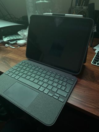 iPad 10ª Gen + Teclado + Apple Pencil