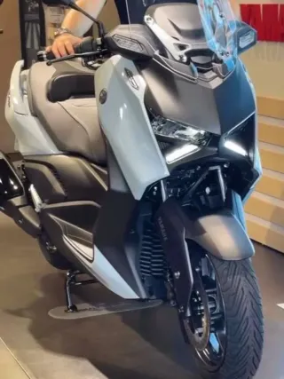 Yamaha Xmax Tech Max Plus 300
