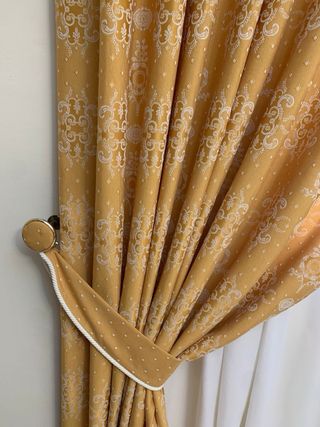 Juego de cortinas y colcha