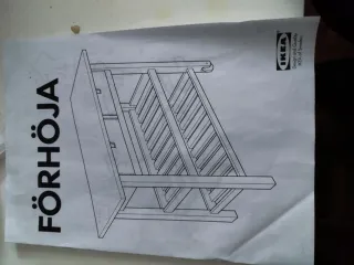 Camarera madera clara casi nueva de Ikea