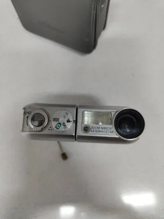 Cámara Nikon Coolpix SQ Plata