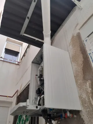 Fontanero, gas,aire acondicionado, electricidad...