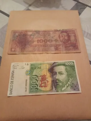 Billetes 1000 Guaraníes y 1000 Pesetas