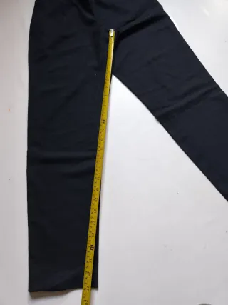 Pantalón negro azulado