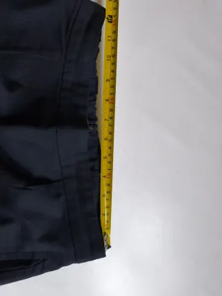Pantalón negro azulado