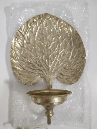 Candelabro hoja metal dorado