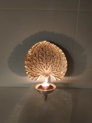 Candelabro hoja metal dorado