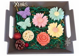 BANDEJA DECORATIVA CON JABONES Y VELA