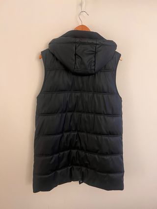 Chaleco acolchado Zara con capucha