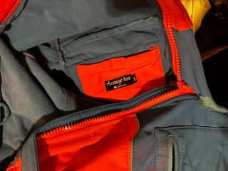 Camisas Seur Talla S y M Rojas