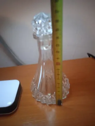 Botella de cristal decorativa