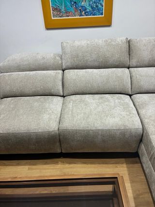 Sofá modular motorizado con almacenaje
