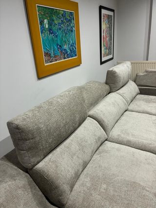 Sofá modular motorizado con almacenaje