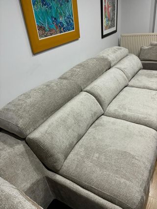 Sofá modular motorizado con almacenaje