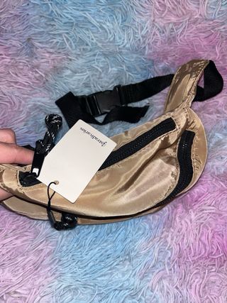 Riñonera Stradivarius Marrón y Negra